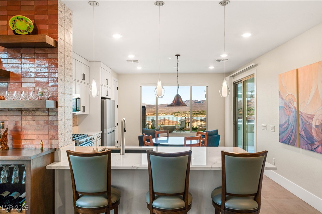 46 Lake Bluff Court, Henderson, Nevada image 9
