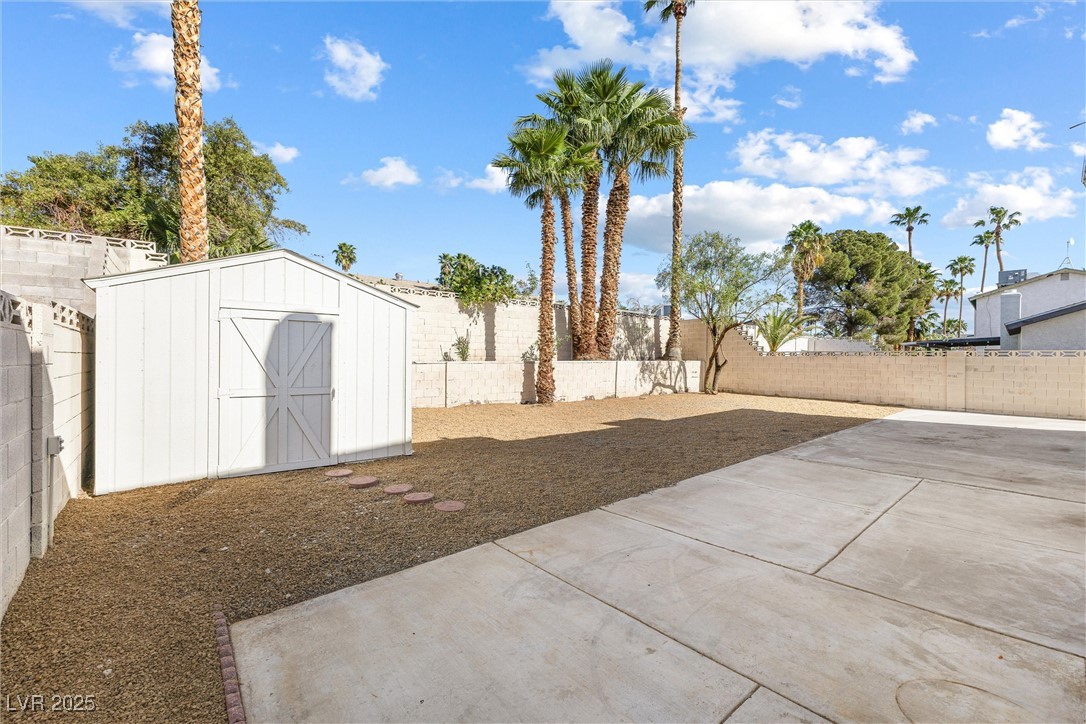 5035 Meadow Grove Court, Las Vegas, Nevada image 37