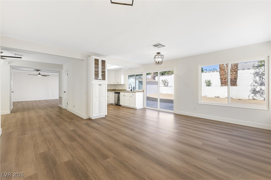 5035 Meadow Grove Court, Las Vegas, Nevada image 14