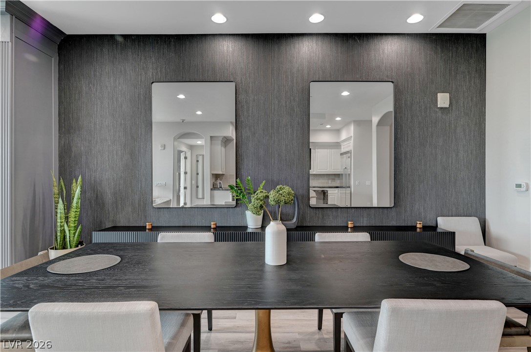 9101 Alta Drive 11