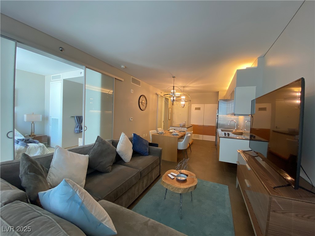 3726 Las Vegas Boulevard 1703