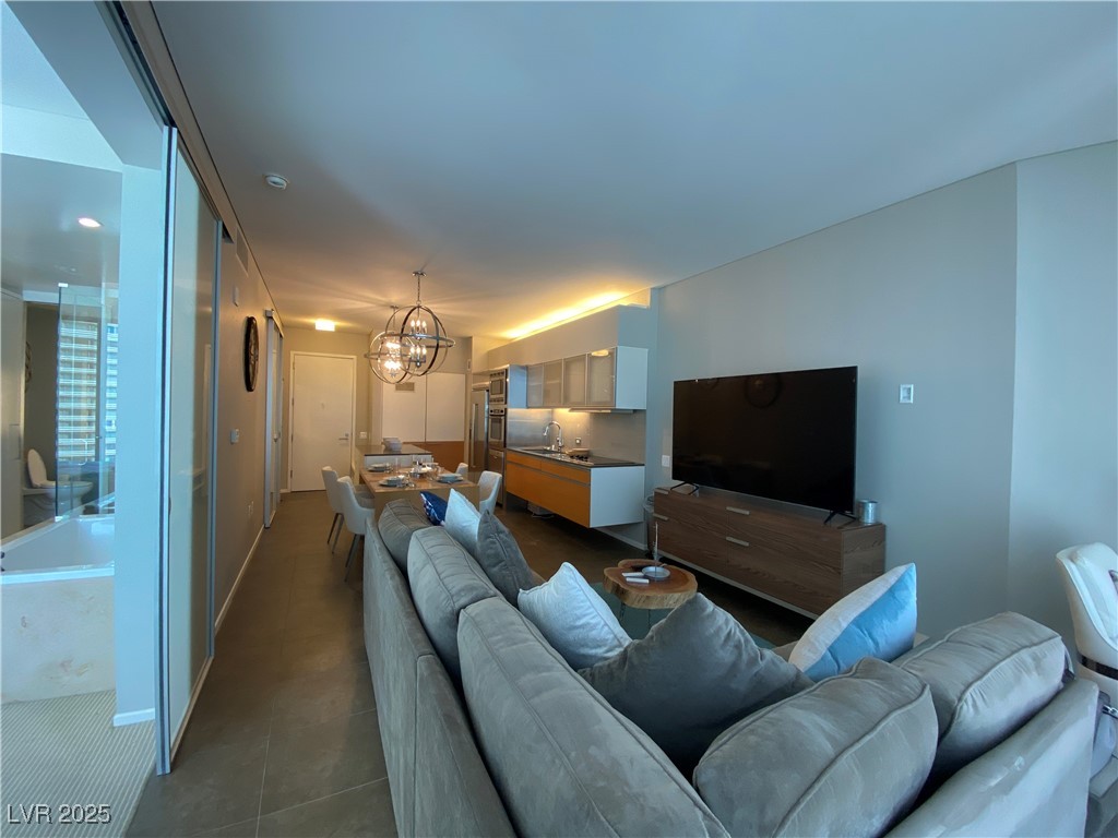 3726 Las Vegas Boulevard 1703