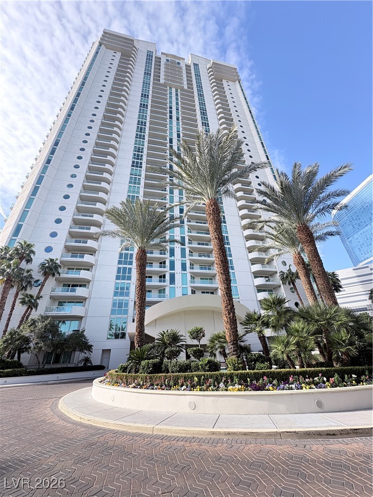 2857 Paradise Road PH2904