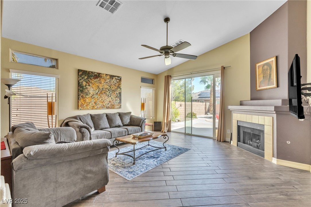 250 Aspen Bay Lane, Henderson, Nevada image 7