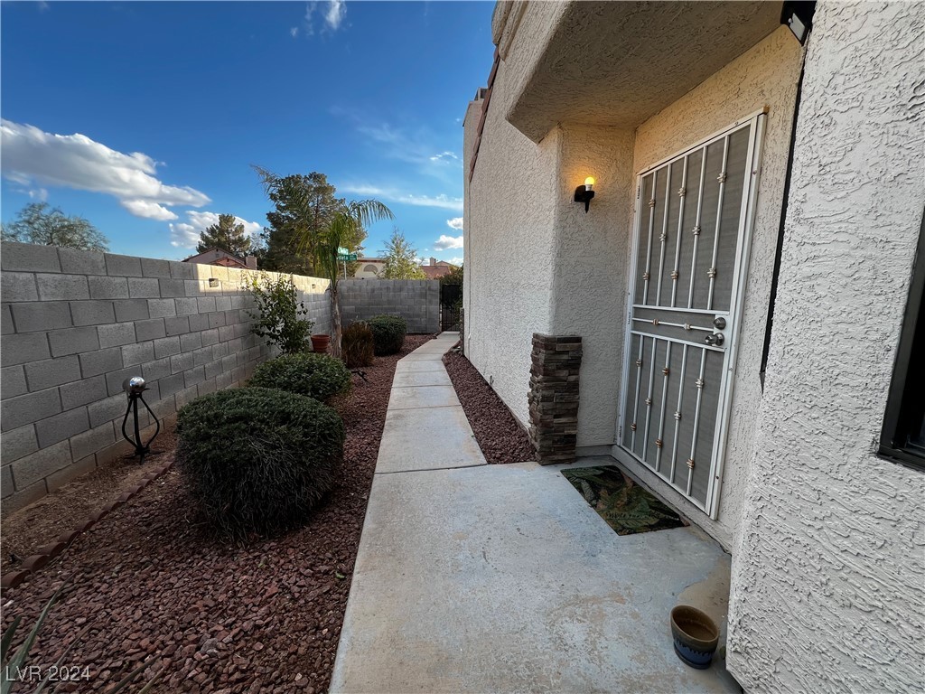 8216 Willeta Avenue, Las Vegas, Nevada image 38