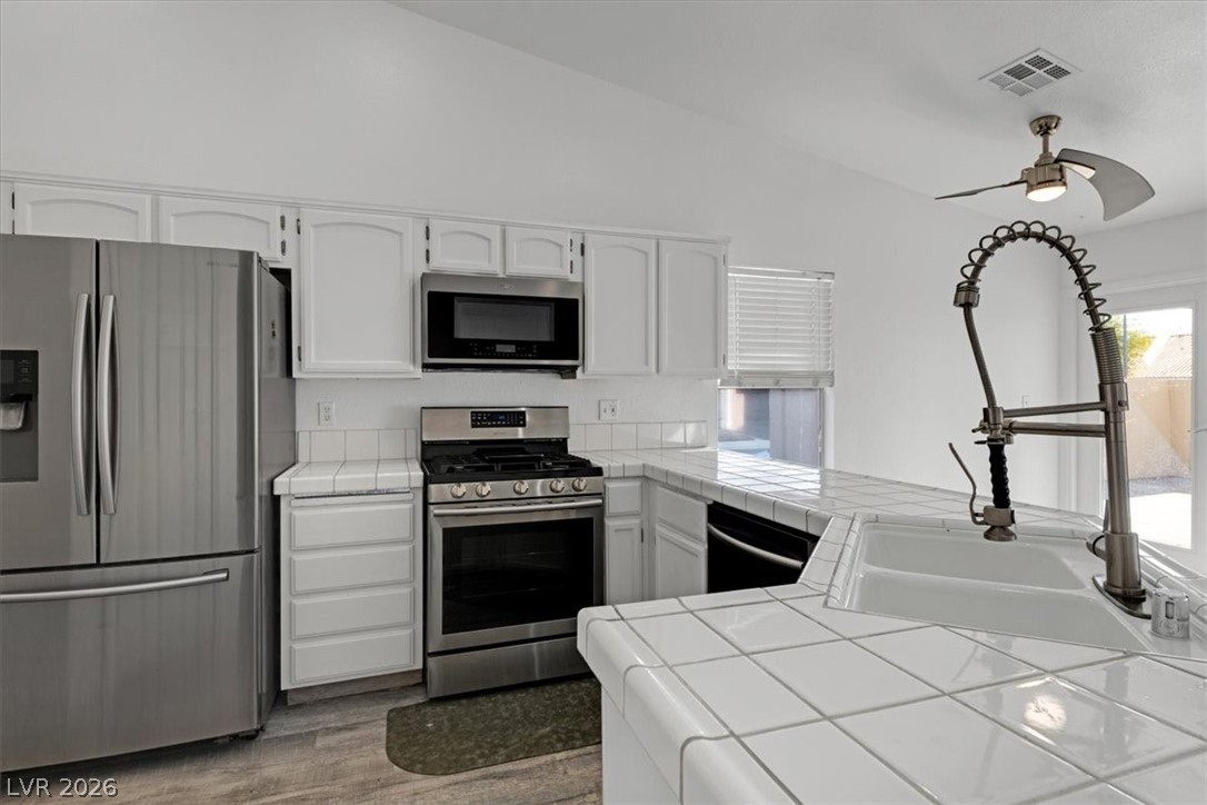 2305 Lone Ridge Court