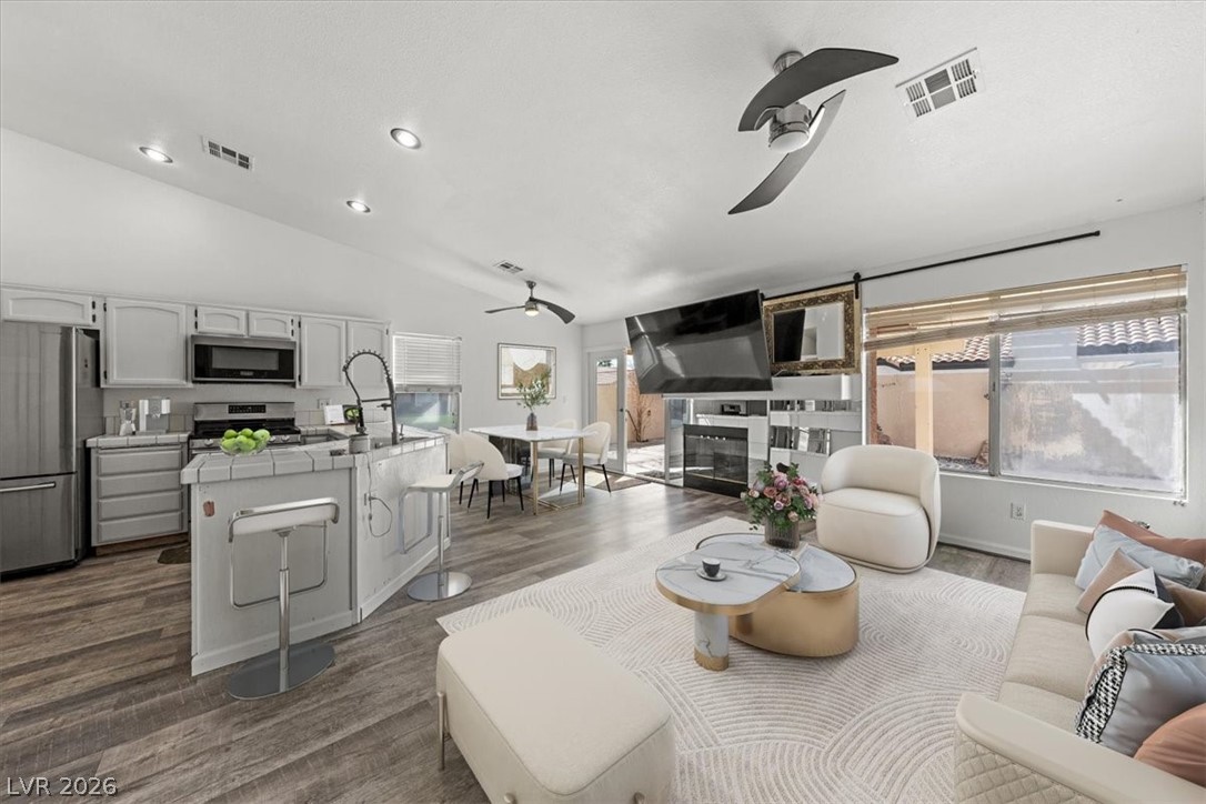 2305 Lone Ridge Court