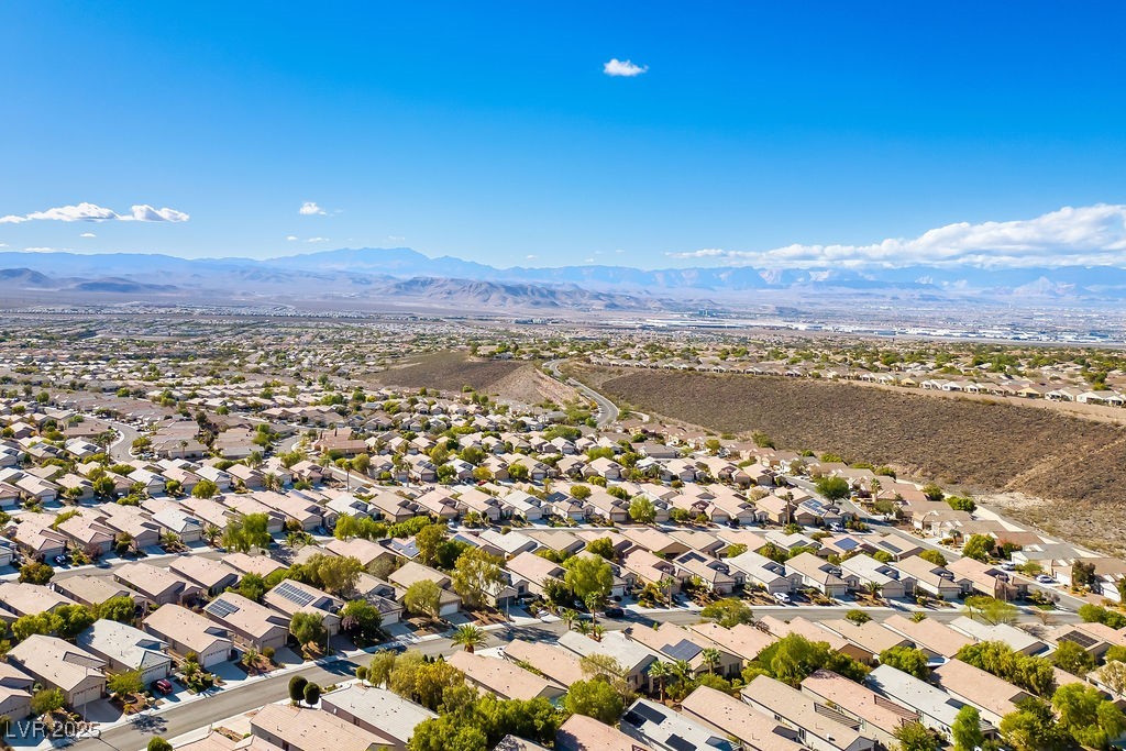 2565 Cosmic Dust Street