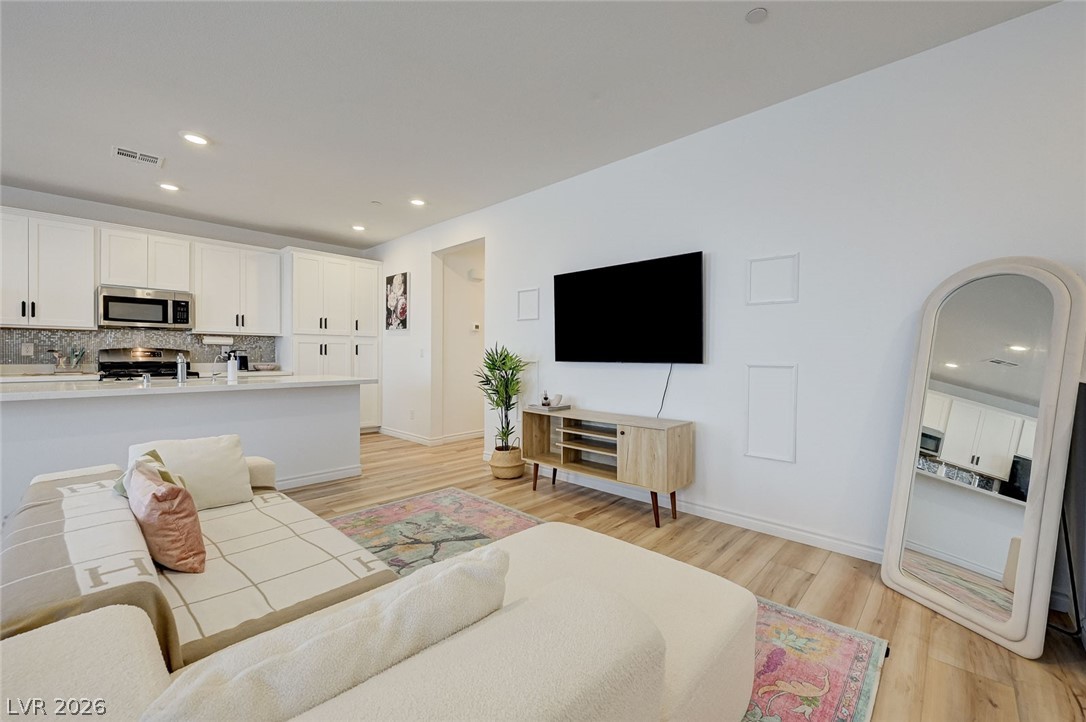 236 Walsh Peak Avenue