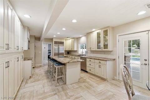 Tiny photo for 2252 Buckingham Court, Henderson, NV 89074 (MLS # 2787877)