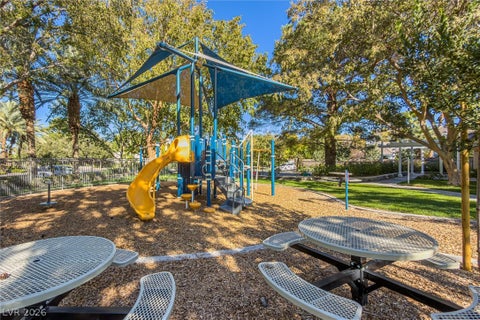 Tiny photo for 2252 Buckingham Court, Henderson, NV 89074 (MLS # 2787877)