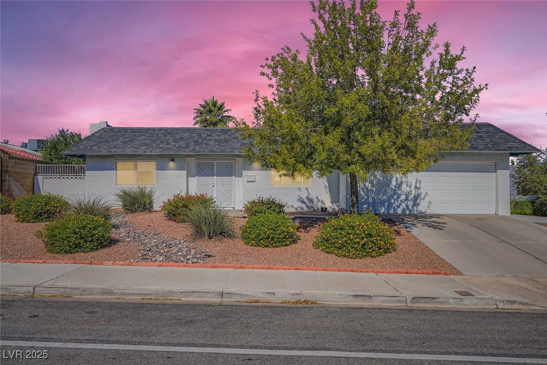 Properties 2 3466 E Twain Avenue