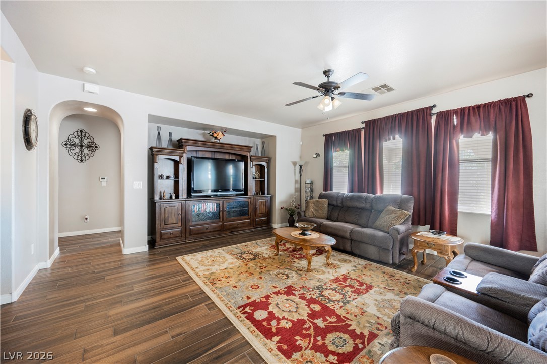 8054 Meadow Pasture Street