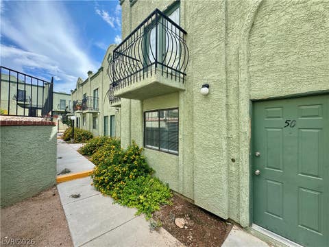Townhouse For Rent - 7048 Burcot Avenue #50<br/> Clark County, Las Vegas, NV 89156