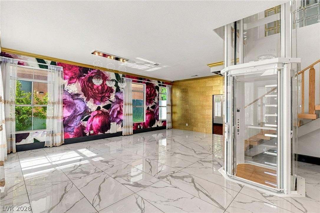 9498 Malasana Court