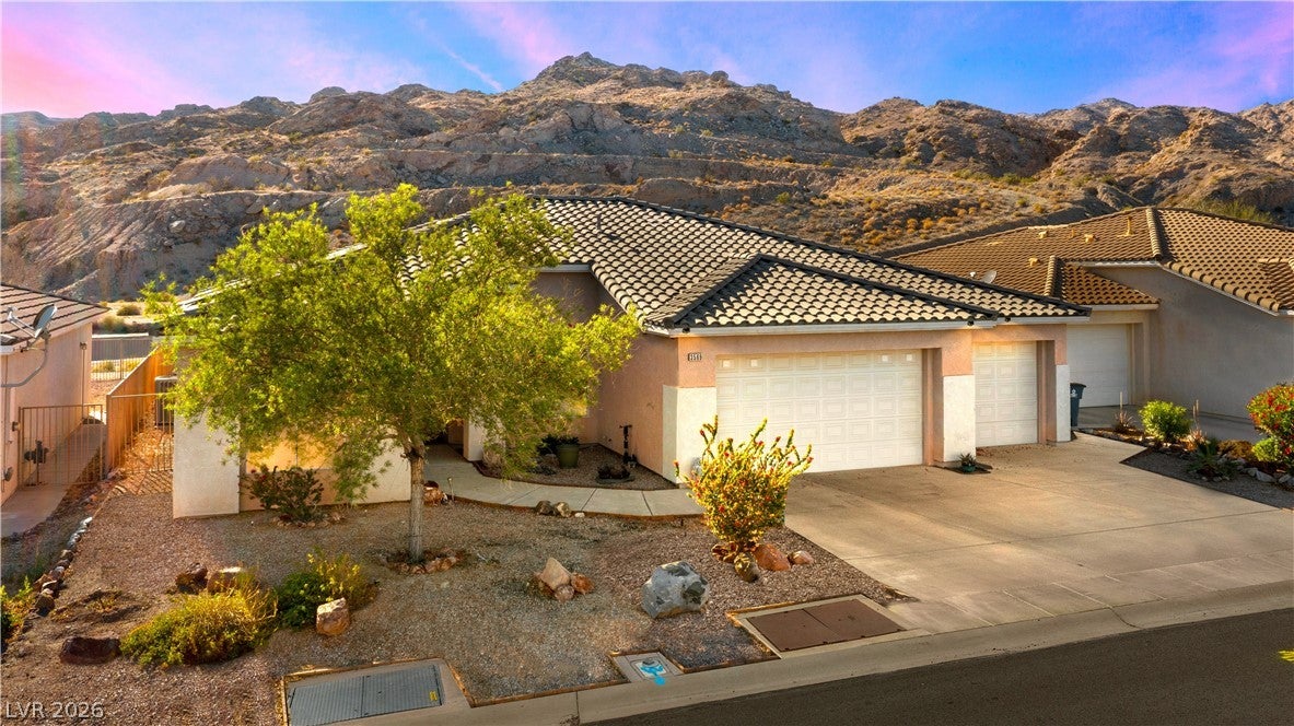 3589 Cottage Canyon Street