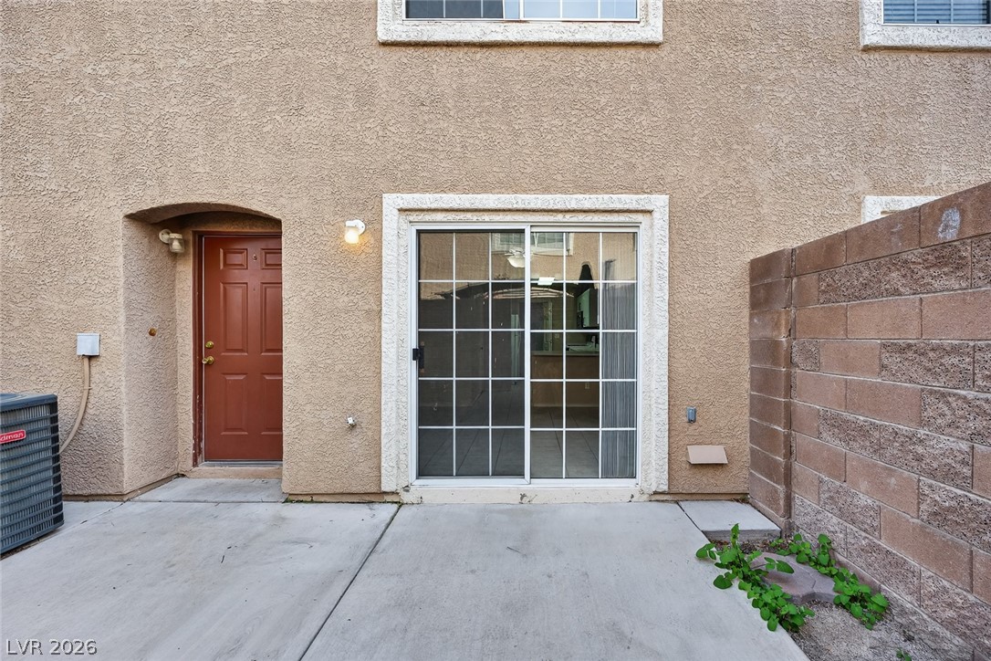 10187 Tree Bark Street