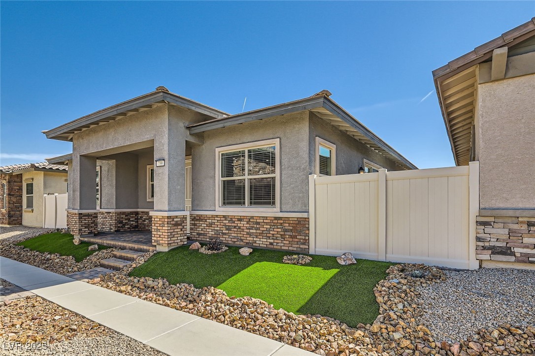 Properties 2 759 Praire Plume Street