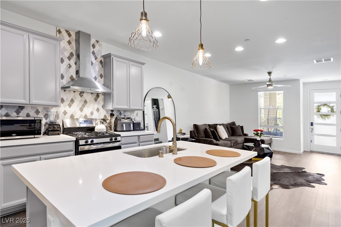 Properties 4 11689 Bearpaw Meadow Avenue