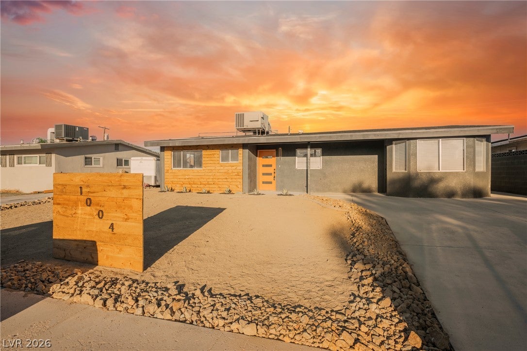 1004 Baker Avenue