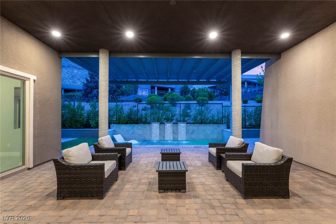 6321 Mojave Sky Street