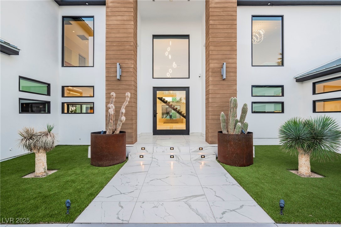 7815 W La Madre Way, Las Vegas, Nevada image 6