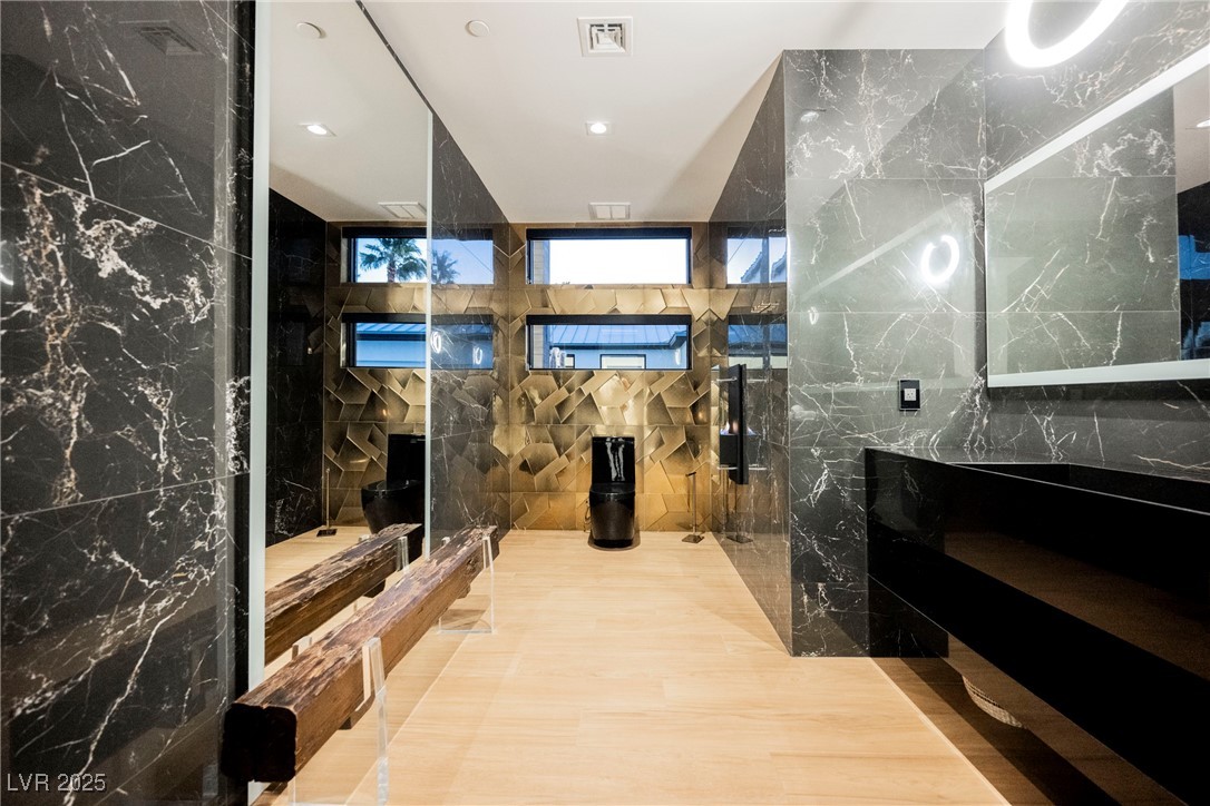 7815 W La Madre Way, Las Vegas, Nevada image 32
