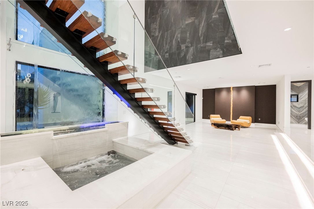 7815 W La Madre Way, Las Vegas, Nevada image 14