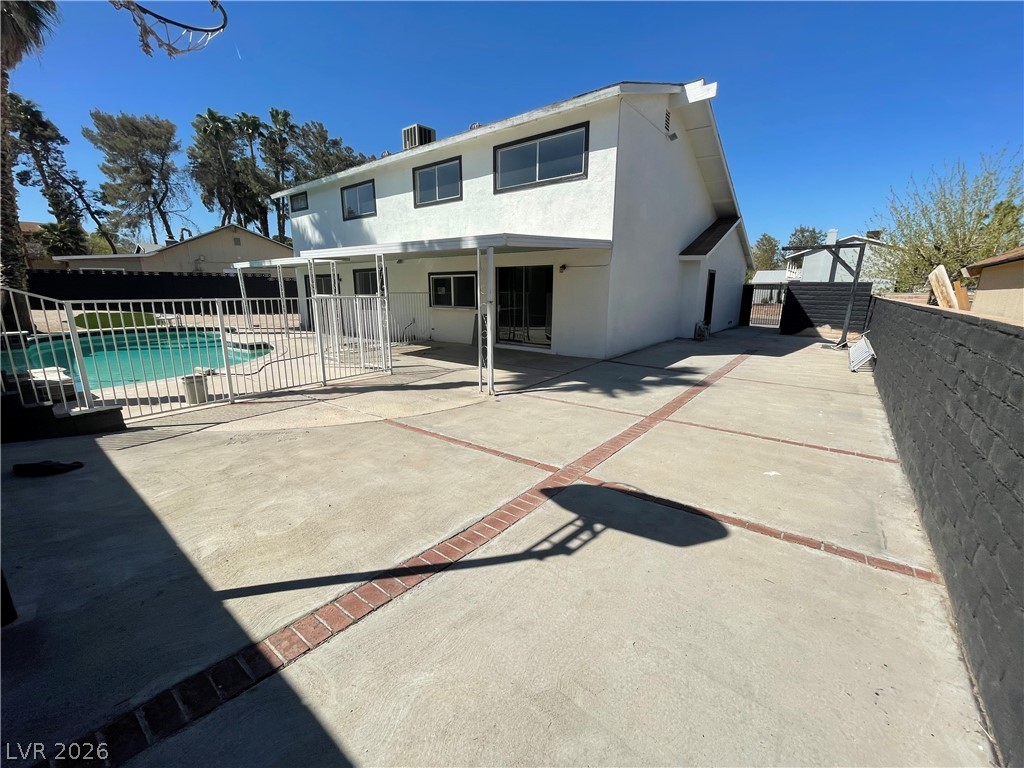 2611 Bolero Avenue
