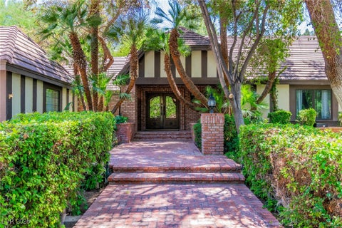 Photo of 108 Quail Run Road, Henderson, NV 89014 (MLS # 2723114)