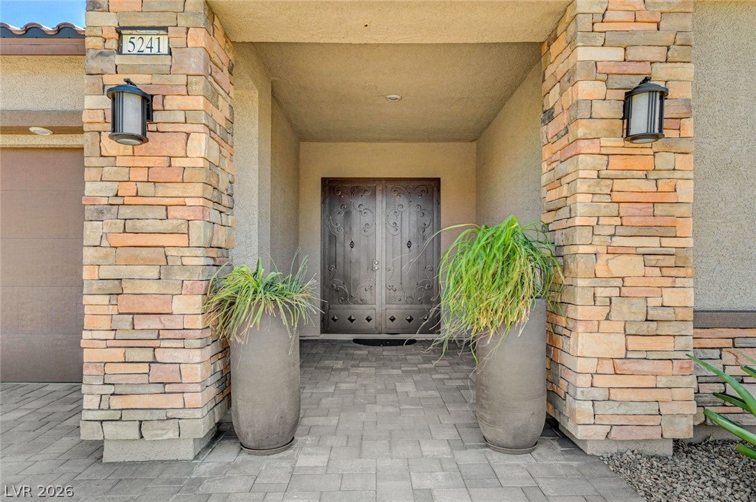 5241 Brayden Court