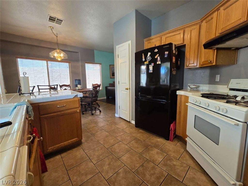 1155 Warm Canyon Way