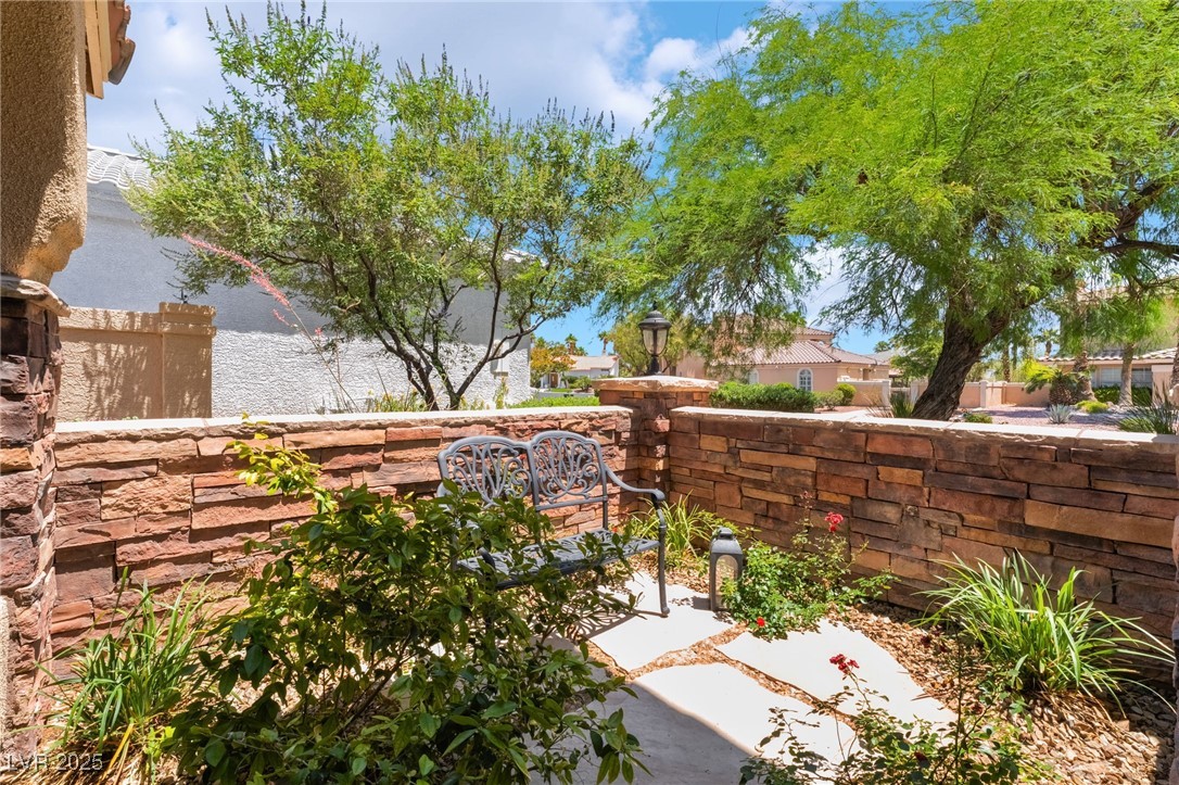 5225 Sandy Cactus Lane