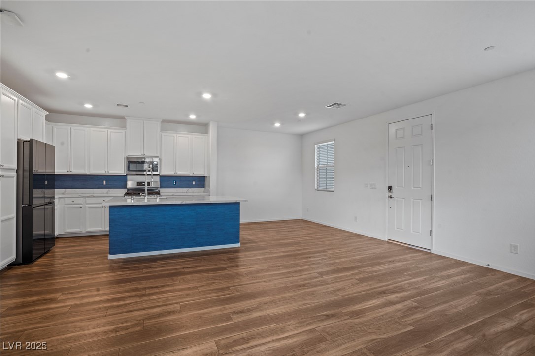 28 Alamere Falls Drive