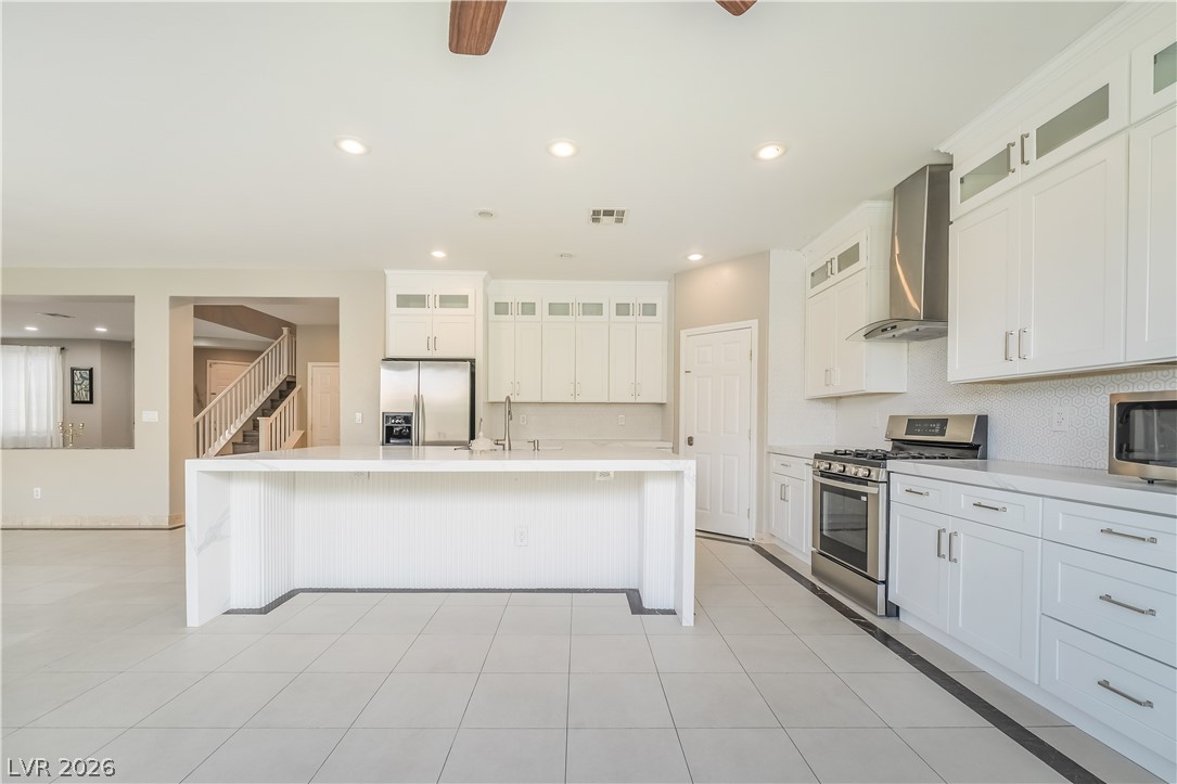 9077 Glasbury Court
