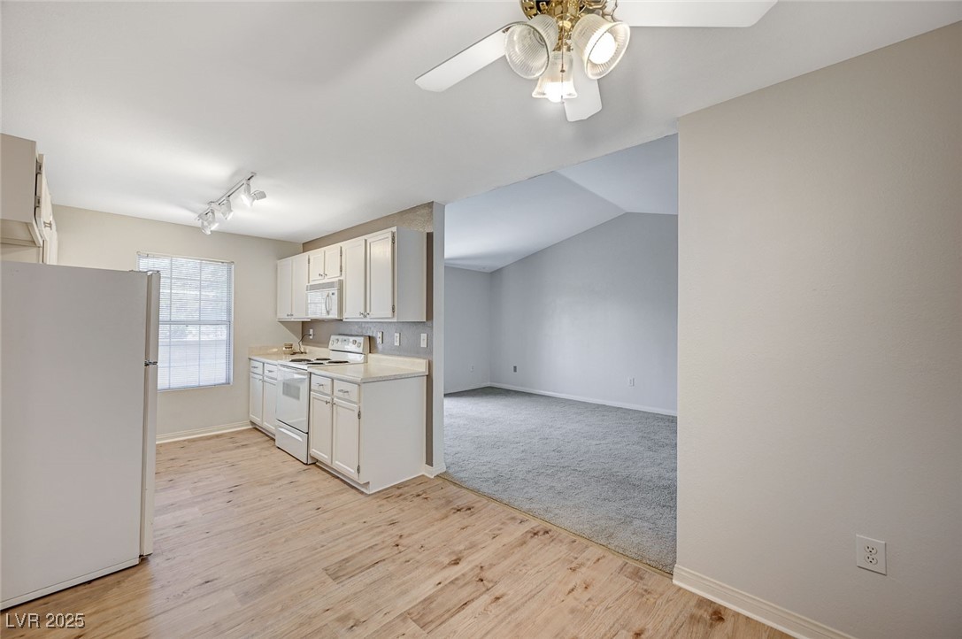 231 W Horizon Ridge Parkway #426, Henderson, Nevada image 12