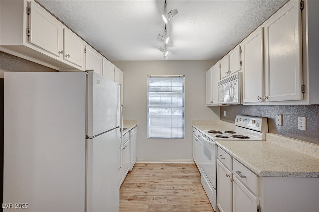231 W Horizon Ridge Parkway #426, Henderson, Nevada image 15