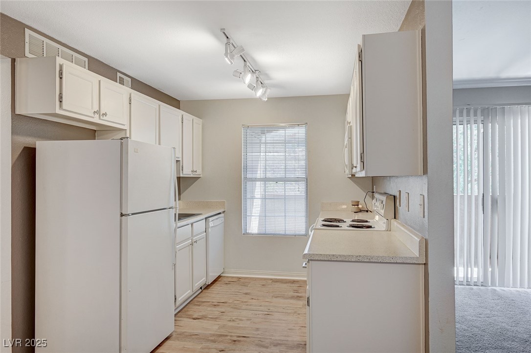 231 W Horizon Ridge Parkway #426, Henderson, Nevada image 14