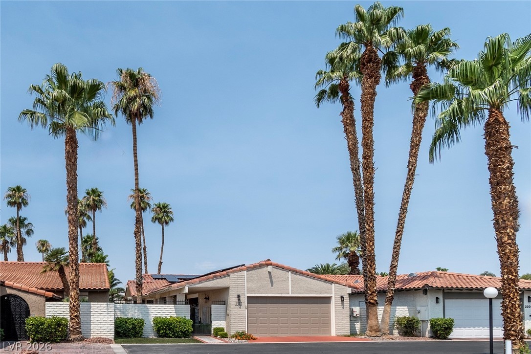 2312 Plaza Del Prado