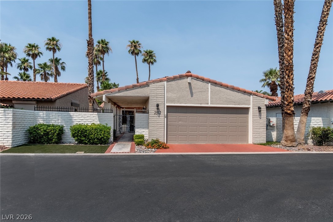 2312 Plaza Del Prado