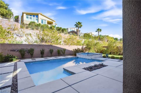 Tiny photo for 8 Vista Outlook Street, Henderson, NV 89011 (MLS # 2774210)