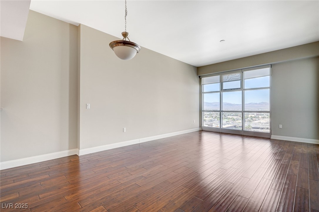 150 Las Vegas Boulevard 1716