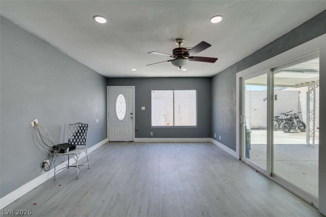 4562 Via San Rafael
