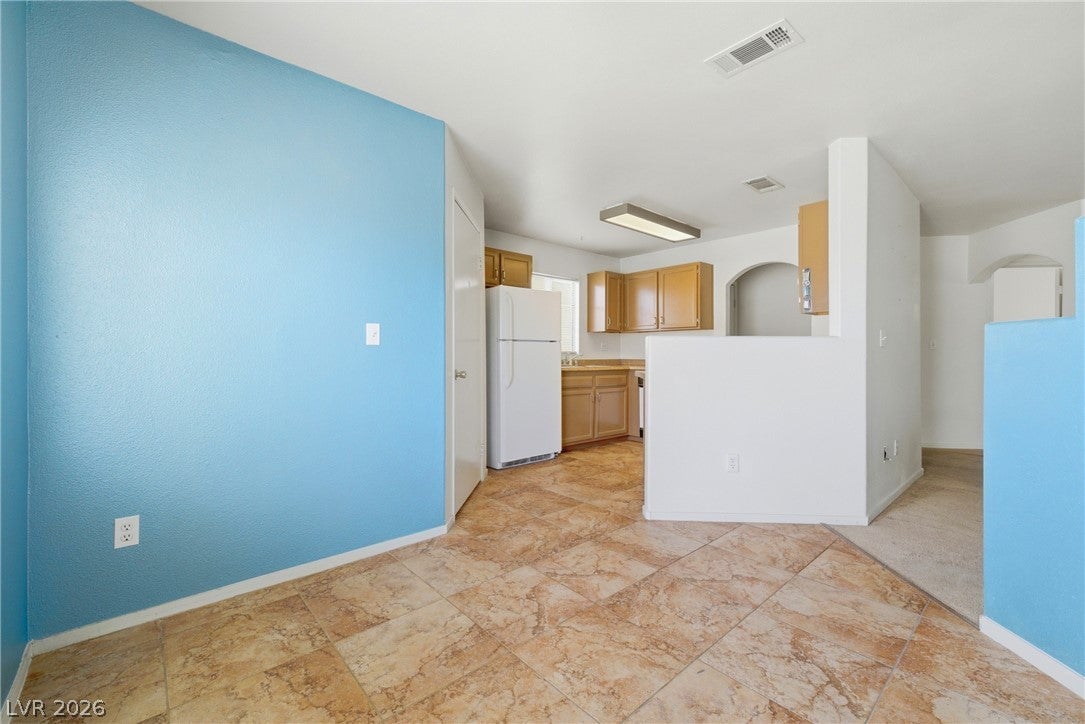 698 S Racetrack Road 823