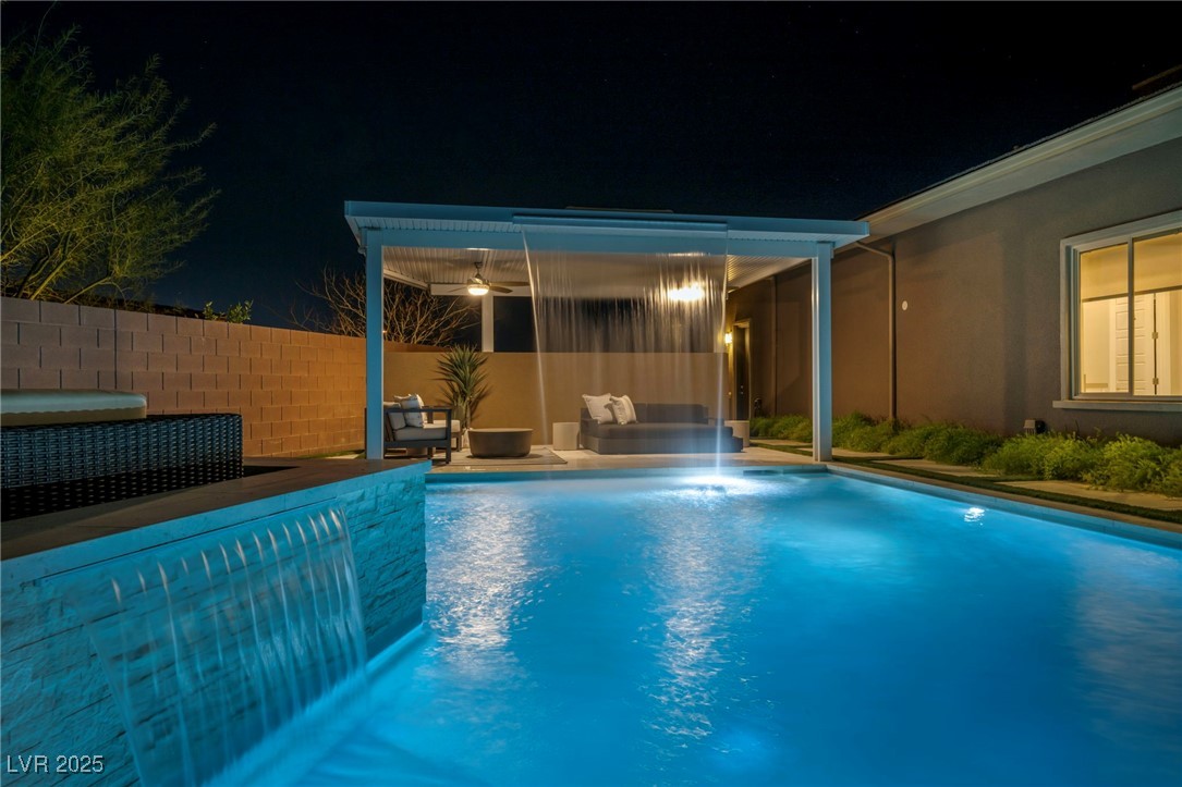 10096 Amethyst Hills Street