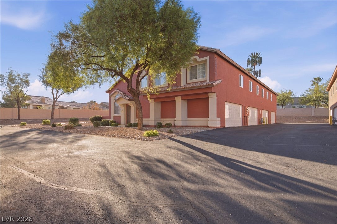 2977 Duxbury Drive