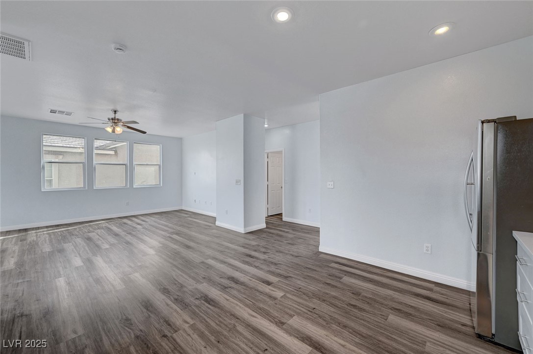 5829 Feral Garden Street, North Las Vegas, Nevada image 33