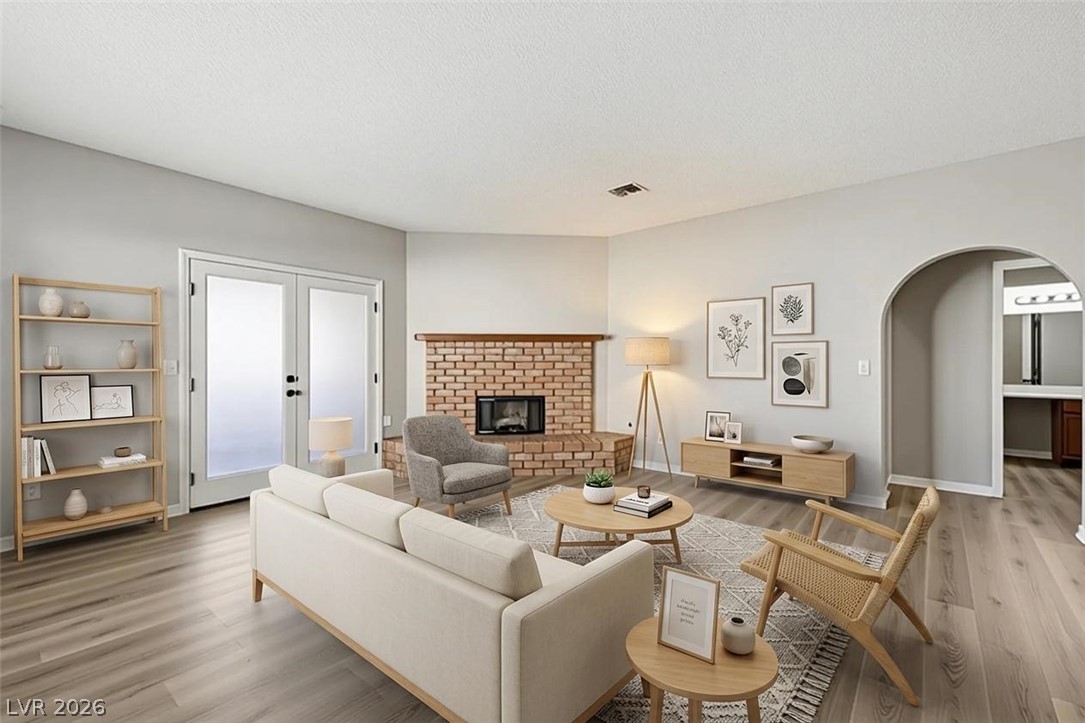 1410 Santa Margarita Street E
