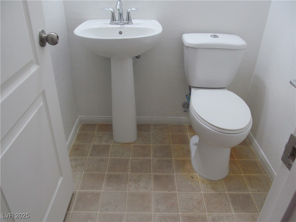 737 CALAMUS PALM Place