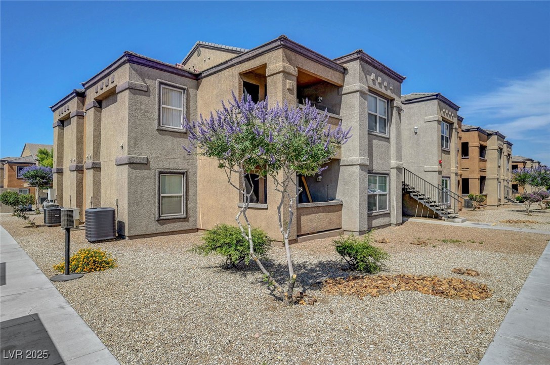 6650 W Warm Springs Road 1083